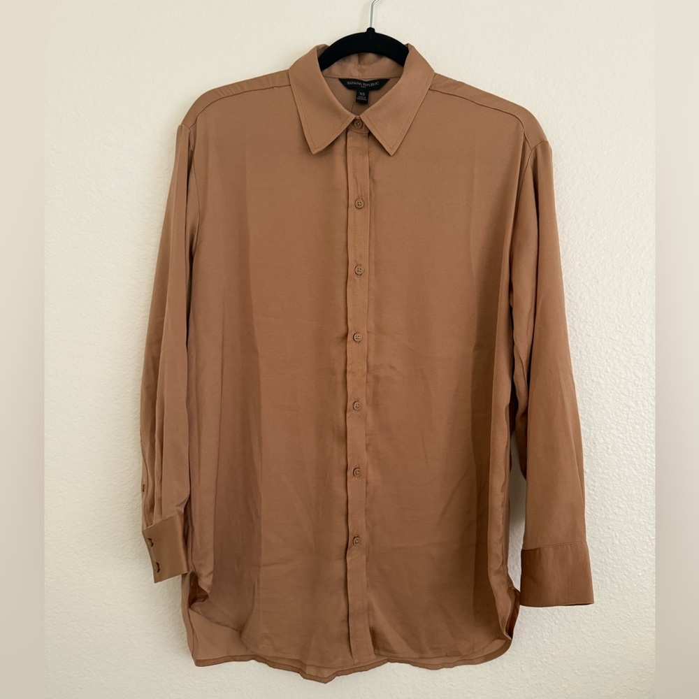 Banana Republic	Women Silky Oversized Shirt Brown